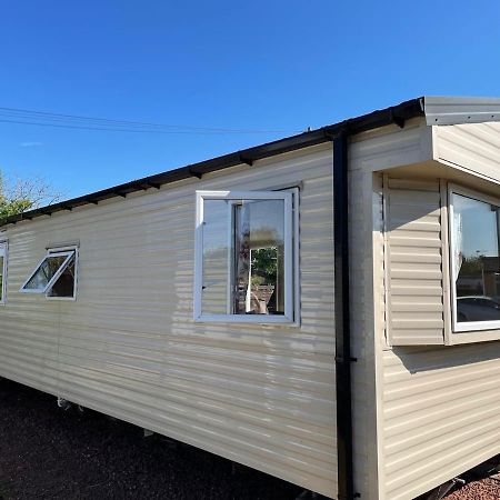 Two Bedroom Willerby Caravan In Uddingston, Glasgow Exterior foto